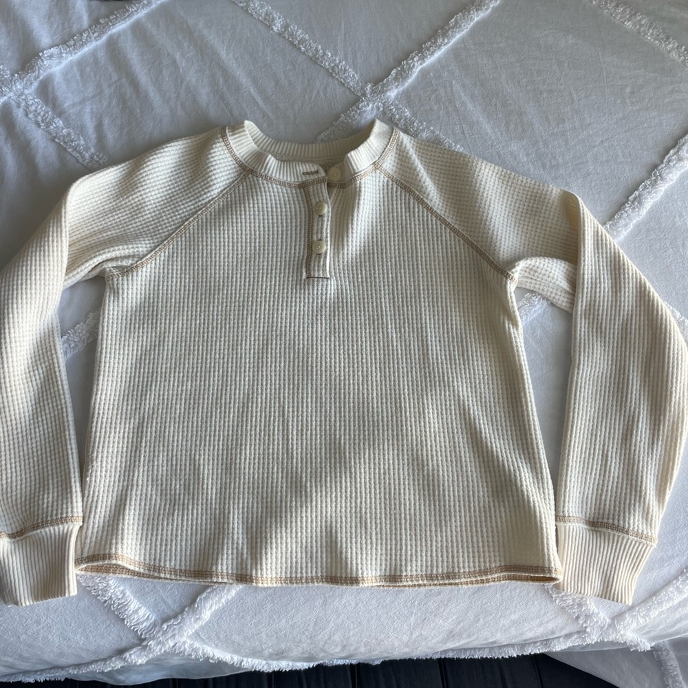 Old navy sweater